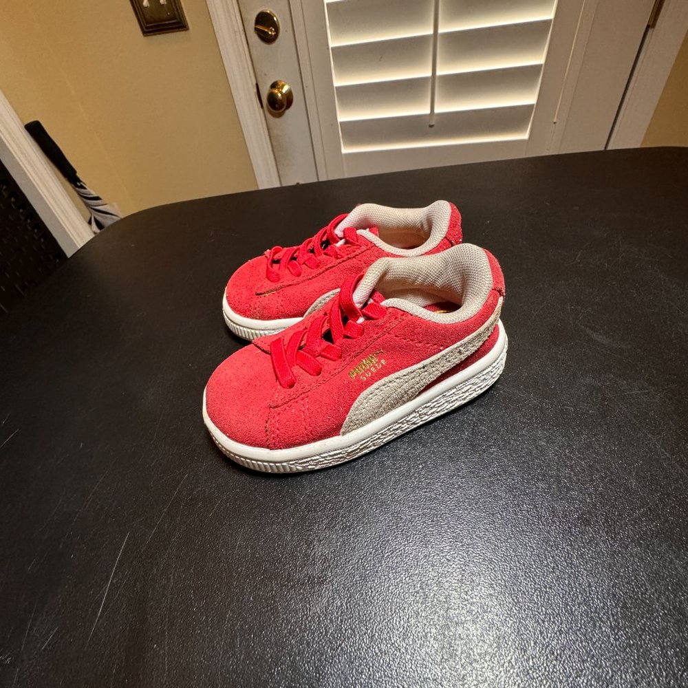 Puma size 4C classic suede sneaker - Picture 8 of 10